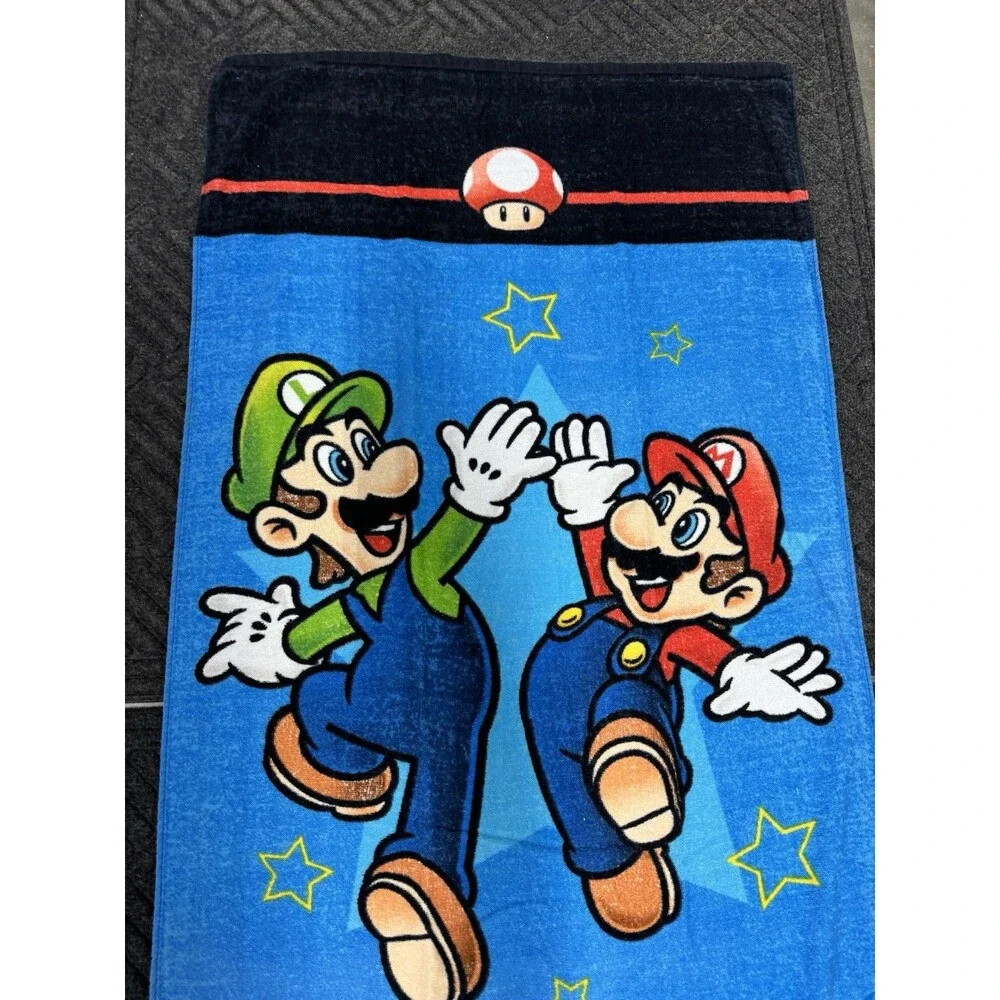 Super Mario Bros Beach Towel Bright Colors 2012 Nintendo